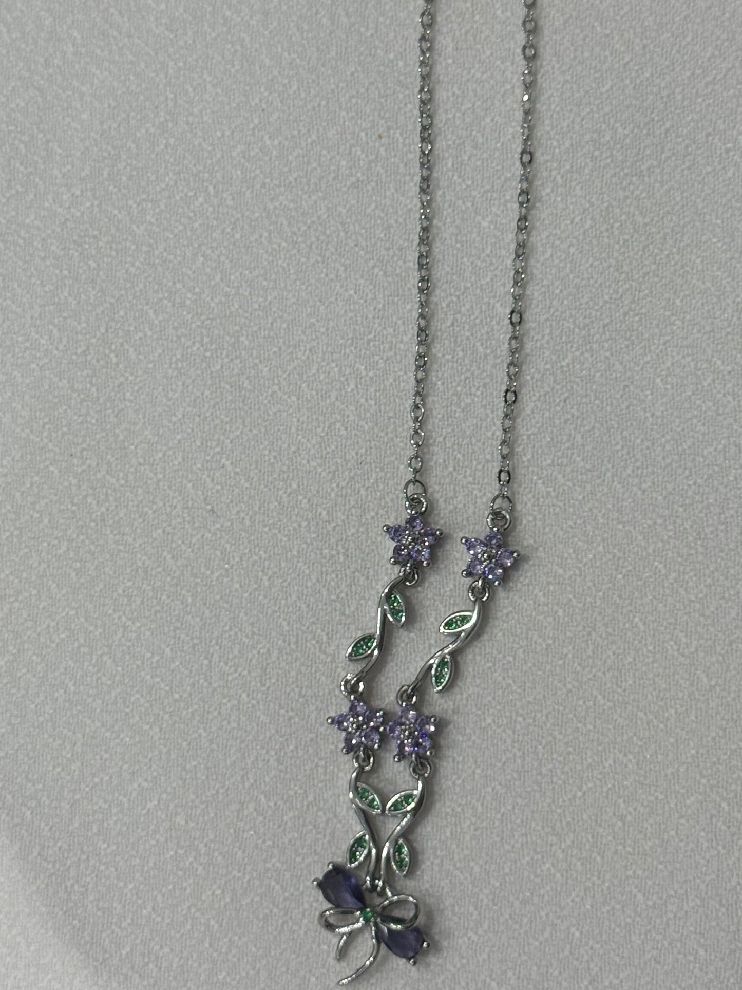 Dainty bow tie necklace
